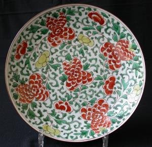 Chinese famille verte charger, 18th C.