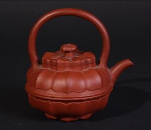 Chinese Yixing teapot, 18th C.