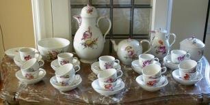 Dutch coffee and tea service, decorated in The Hague, 18th C.